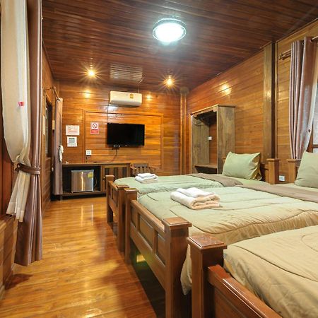 Denchai City Resort เด่นชัยซิตี้ รีสอร์ท Phrae Exterior photo
