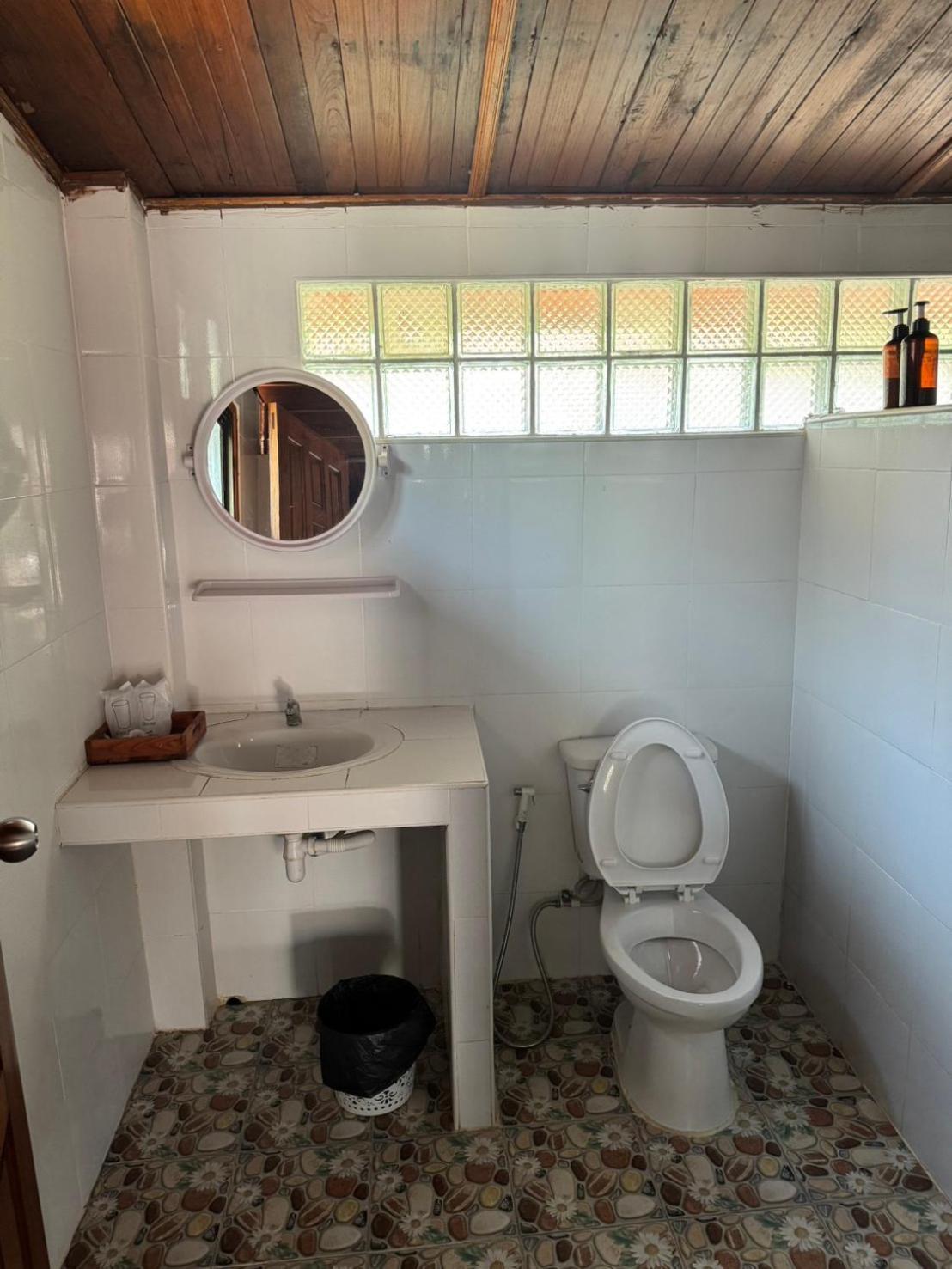 Denchai City Resort เด่นชัยซิตี้ รีสอร์ท Phrae Exterior photo