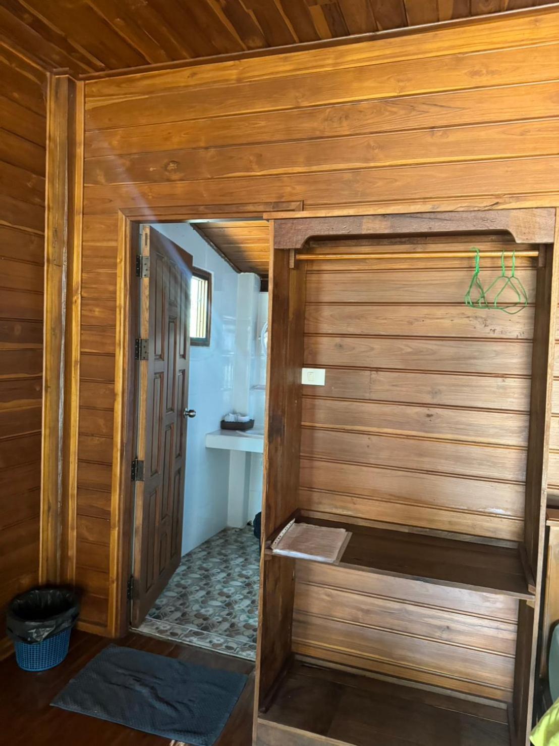 Denchai City Resort เด่นชัยซิตี้ รีสอร์ท Phrae Exterior photo