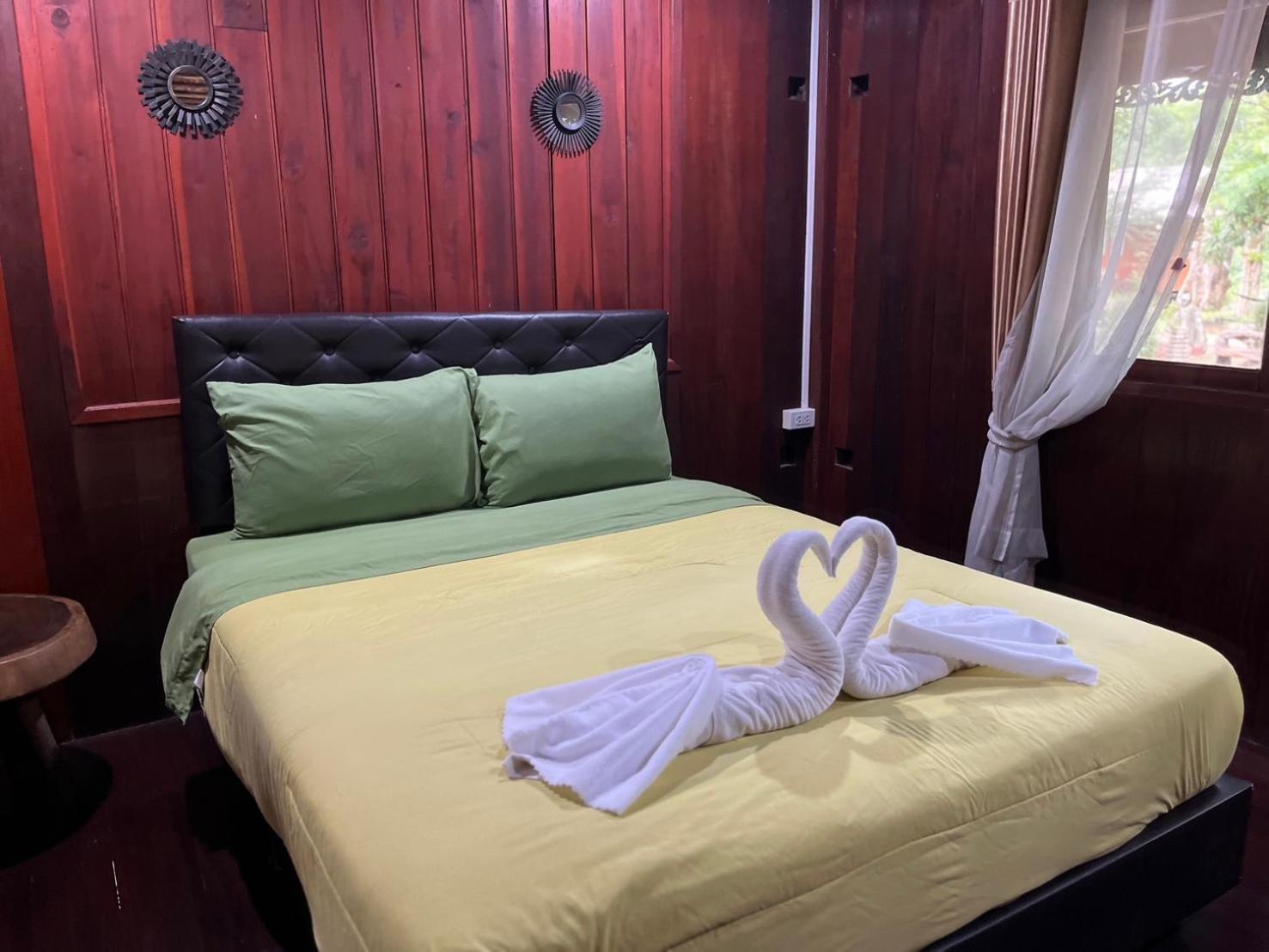 Denchai City Resort เด่นชัยซิตี้ รีสอร์ท Phrae Exterior photo