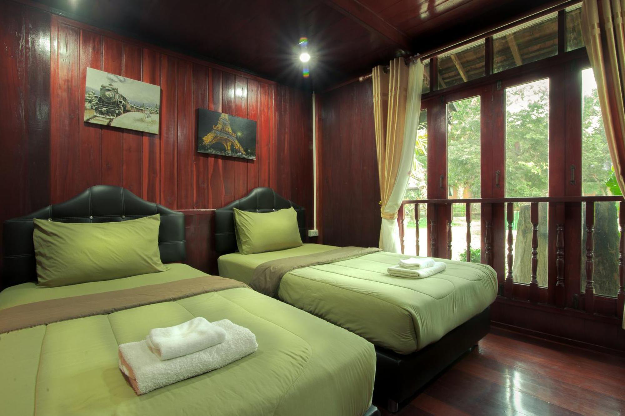Denchai City Resort เด่นชัยซิตี้ รีสอร์ท Phrae Exterior photo